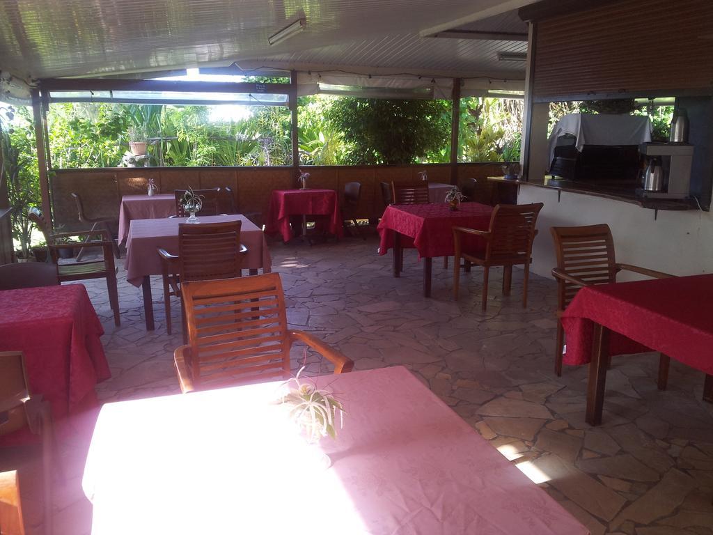 Pension Fare Maeva Huahine Buitenkant foto