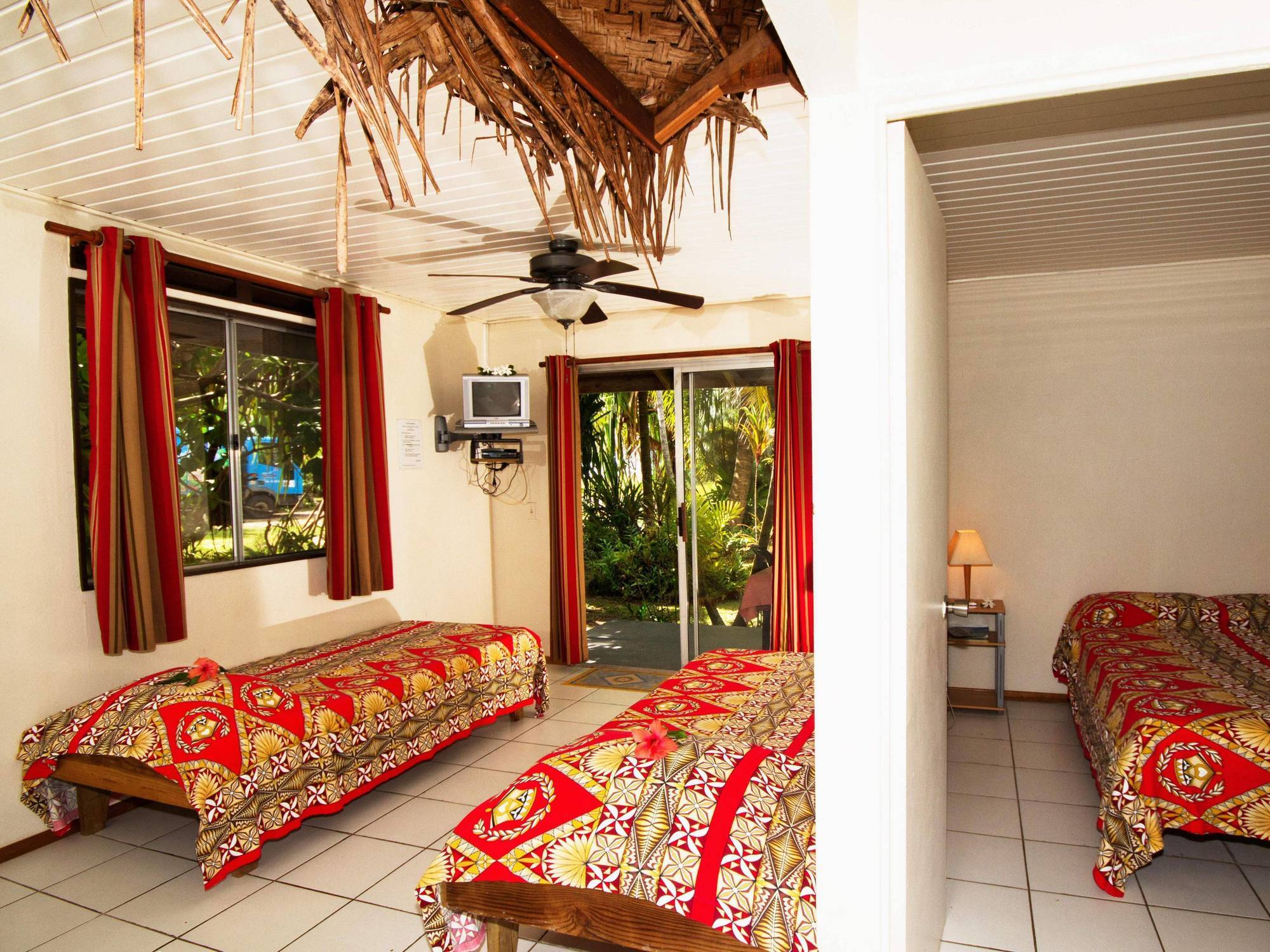 Pension Fare Maeva Huahine Buitenkant foto